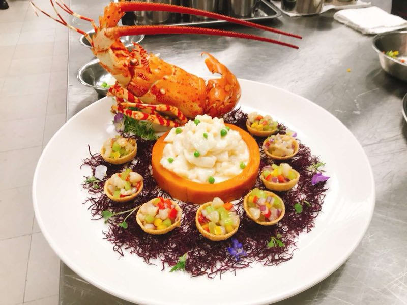 求介绍工作 本人做餐饮行业十余年,粤菜海鲜为主,副带川湘菜,想找一份