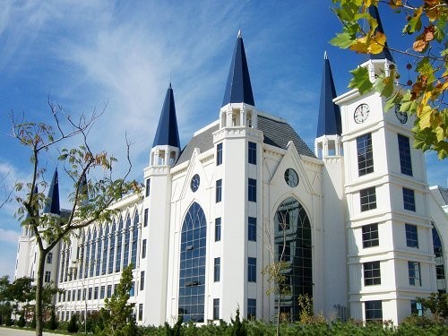 山东外事翻译学院