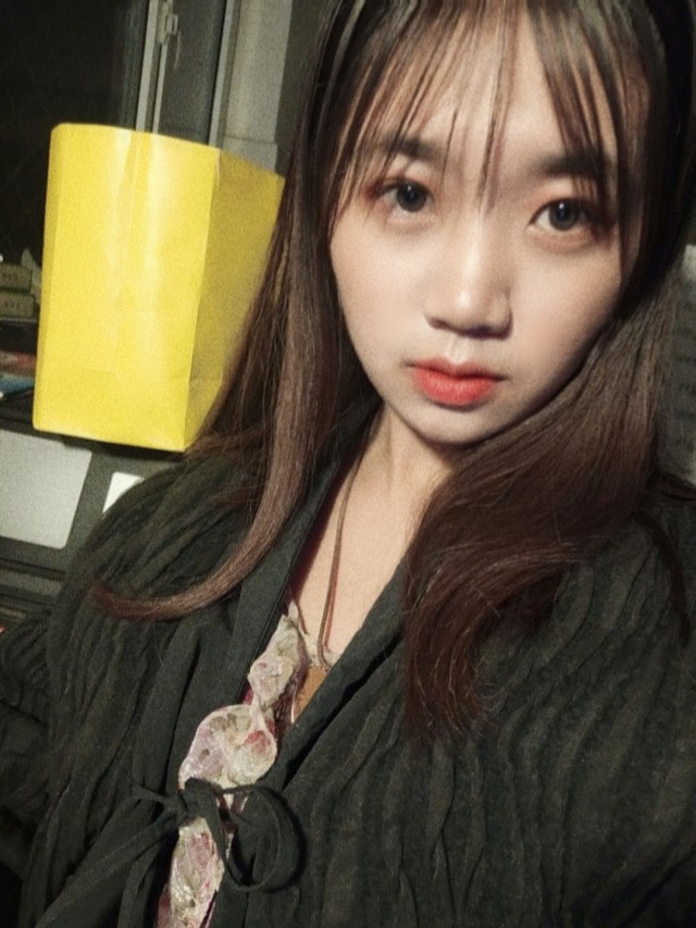 舞台经验丰富,在校期间荣获国家励志奖学金,多次获校级优秀一等640