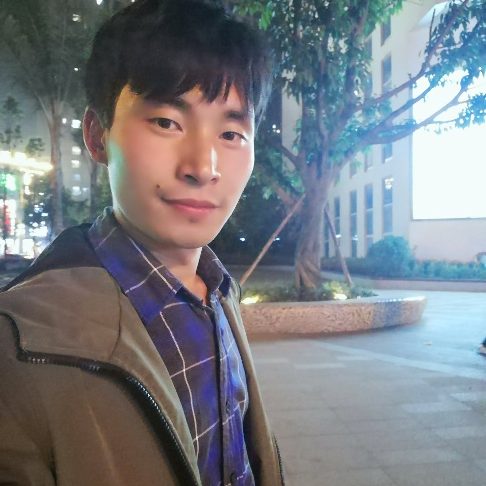 职场相亲角90的大叔想找个人结婚了