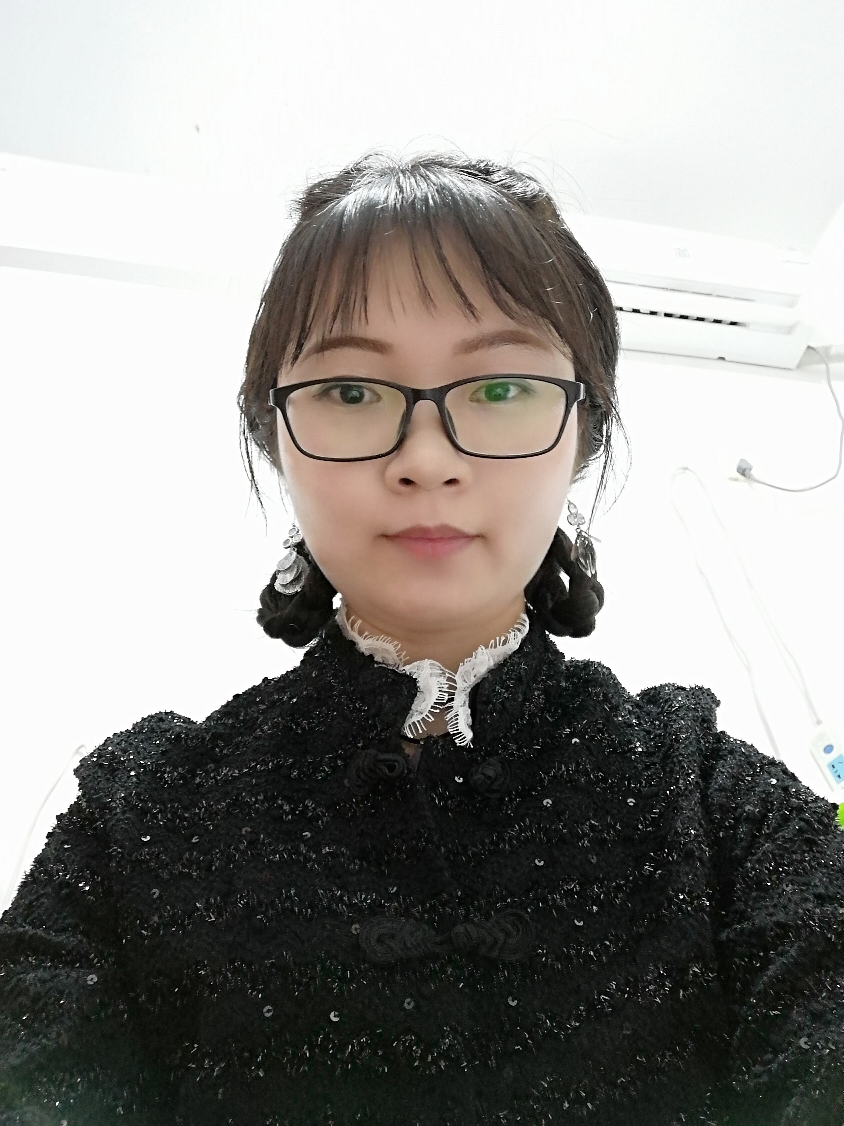 自拍#找工作中,给我的自拍照晒晒太阳