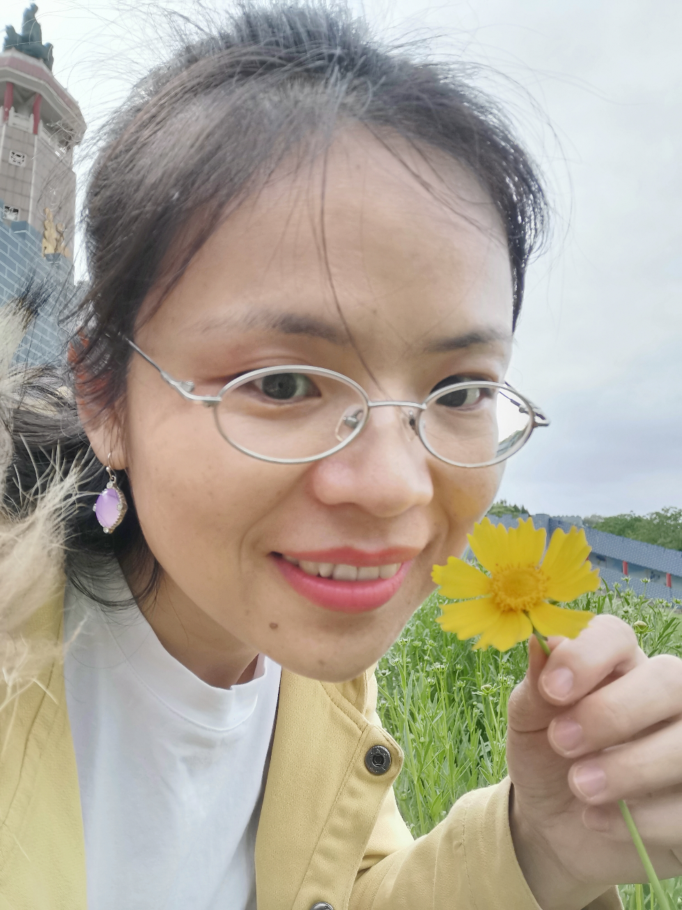 职场相亲角#大概我是极少数上传素颜还不美颜相片的人吧,哈哈哈哈