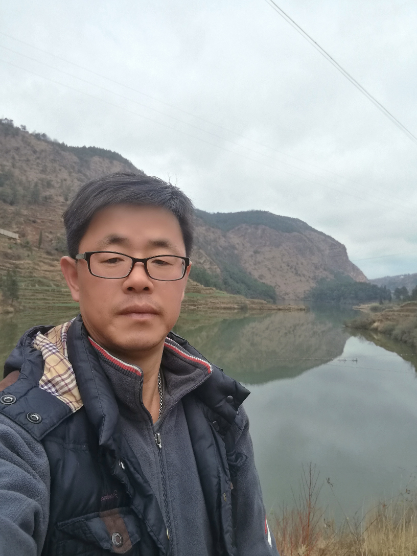 42岁老男人,因为家庭缘故不得不回归家庭.