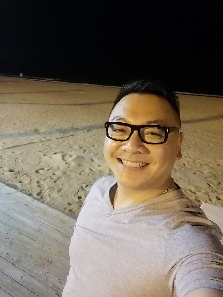 70后,174公分,相貌 em>形象 /em>自己很满意,我父母功劳倍至,后天也做