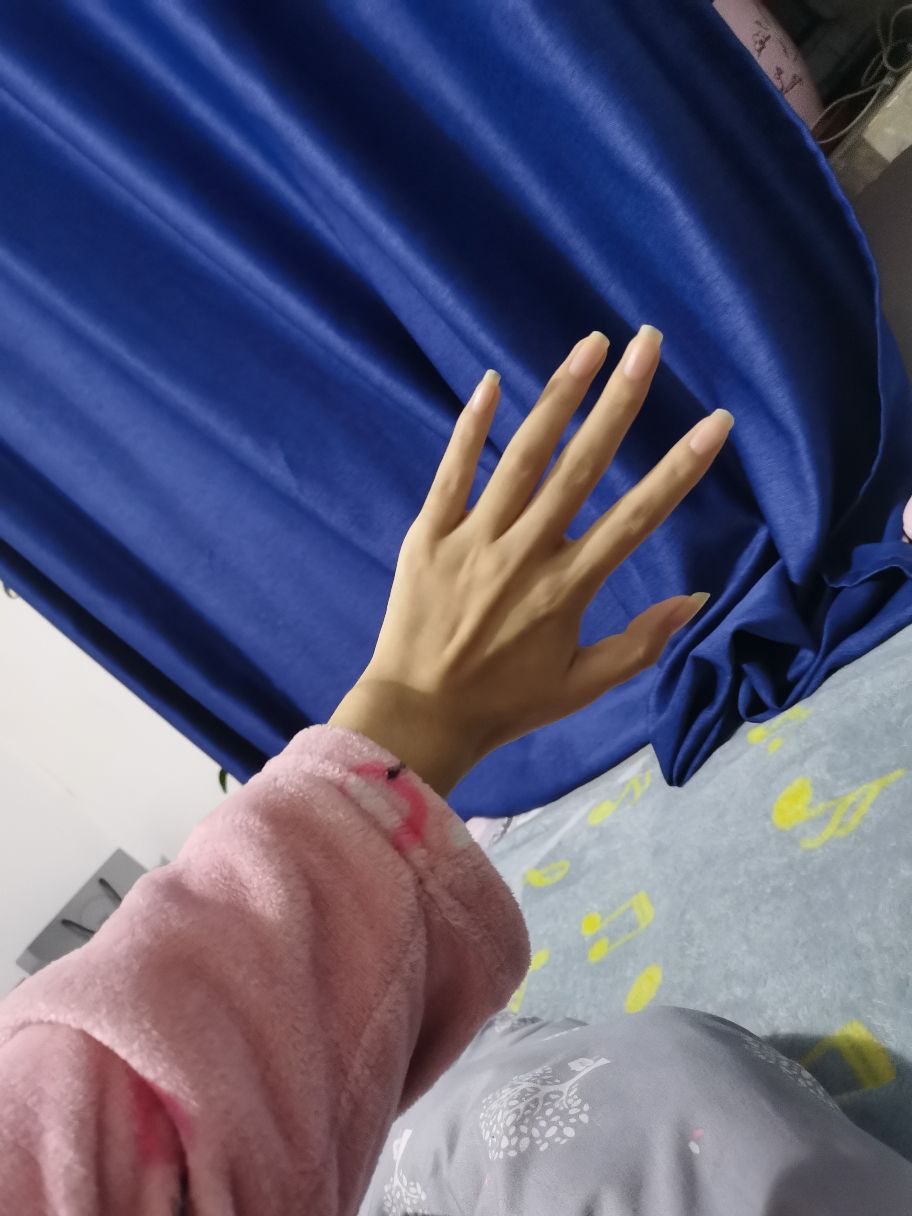 学历不是很高也没啥特长,就是想找一份手模的网拍工作,全身上下就手