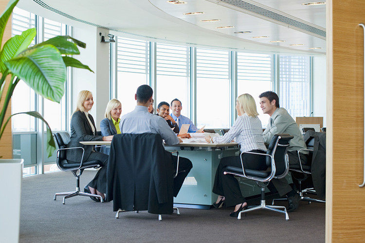 为什么外企招人年龄不限而内资企业招人却有年龄限制