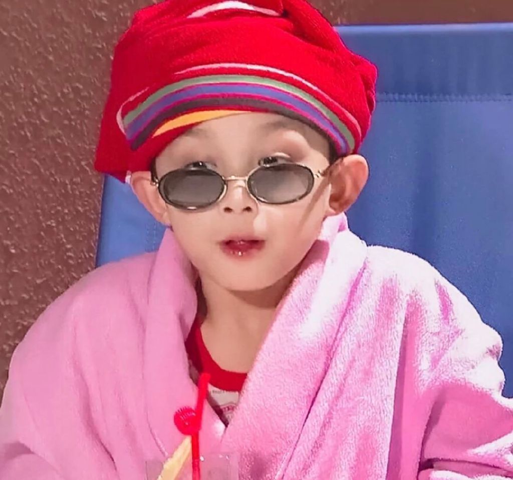 司马公司给弄了一个五险开户却不交费找他协商说账上没钱一直拖拖拖想