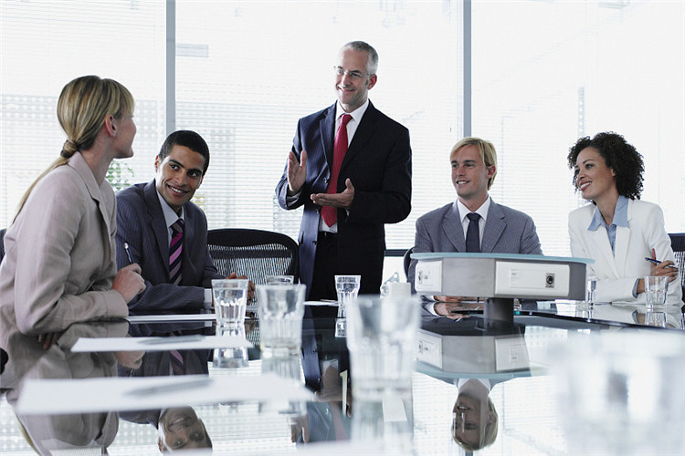 外企管培生的福利待遇是这样的!_网友(猫薄荷)职场问答-职q!