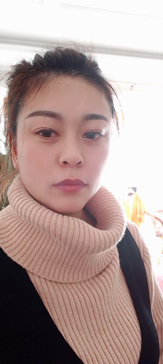 个展现年轻漂亮的本人图片本人照片年龄大的自己本人照片图片忘记自我