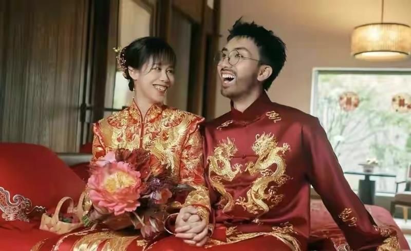 互联网圈互联网盛事24岁男网红娶了35岁身价80亿的b站副总裁一个有才