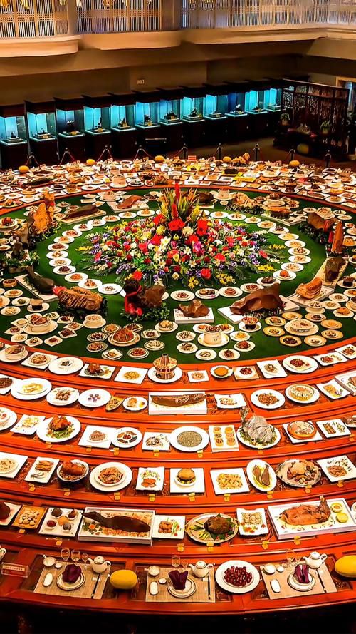 满汉全席中间的菜怎么吃